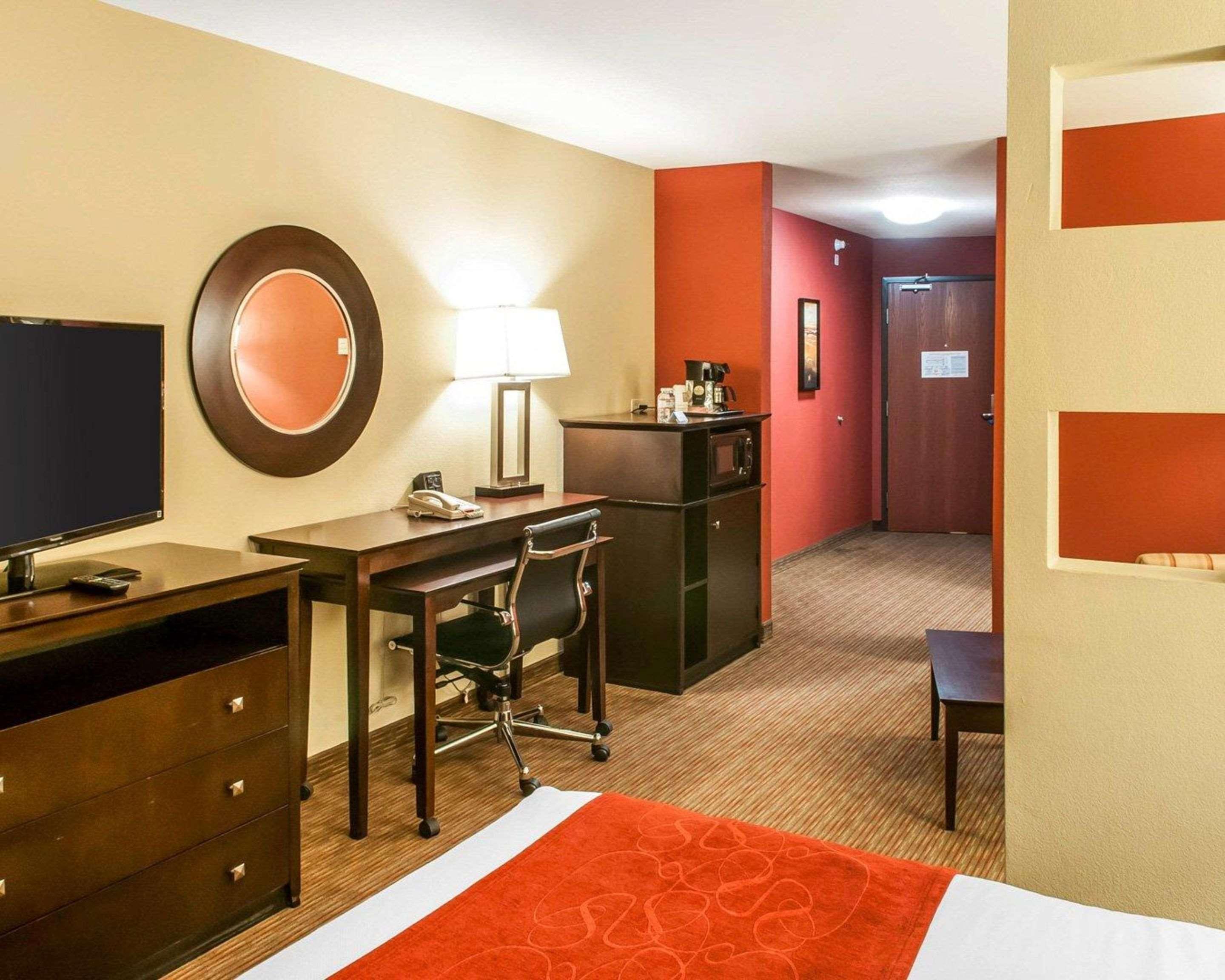 Comfort East Route 66 And I-40 Hotel 3*